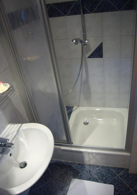 Hotel Deutsches Haus Kaub Room photo